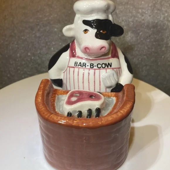 Vintage 90’s Clay Art Bar-B-Cow Salt and Pepper Shakers